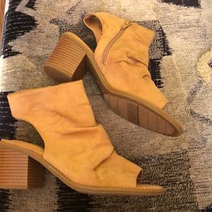 Mustard booties